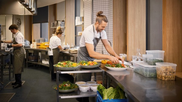 Cada quinto se enojará claramente si la cafetería reduce la carne en favor de más verduras.