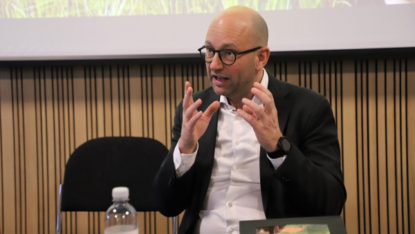 Det kræver andet end flotte overskrifter at få mere økologi