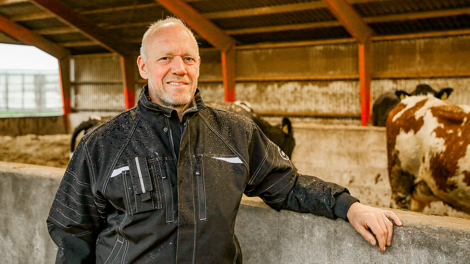 Jens Krogh håber at foderforsøgene hos Naturmælk kan være med til at udvikle et fodertilskud, som kan reducere køernes udslip af klimagasser