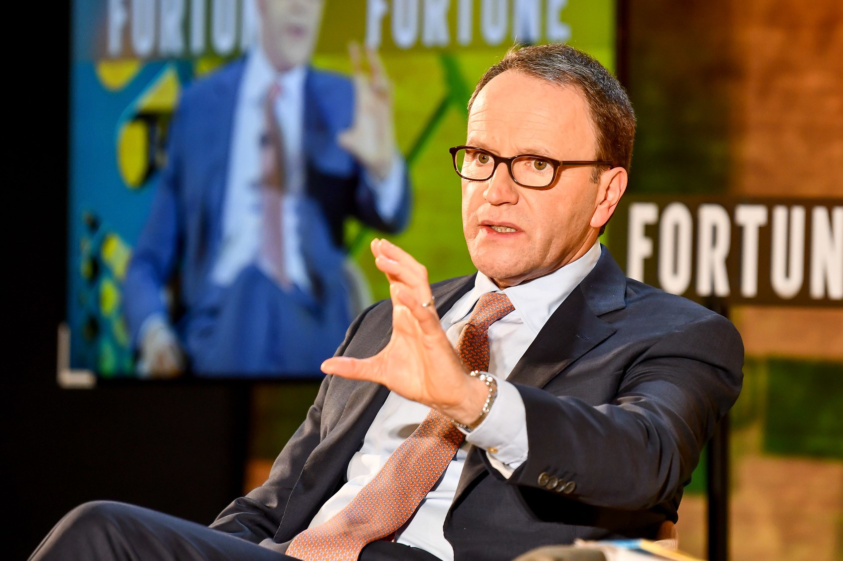 Mark-Schneider,-CEO-for-Nestle-til-konferencen-Food-for-the-Future-i-2019---foto-af-Stuart-Isett-for-Fortune,-flickr-CC-BY-2.0.jpg