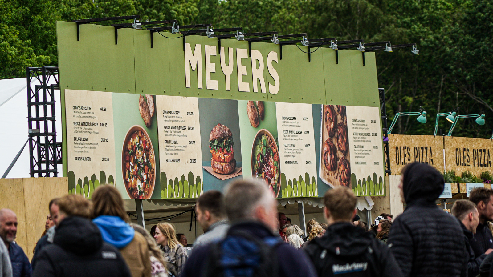 Et billede af Meyers menuskilt på Northside 2022