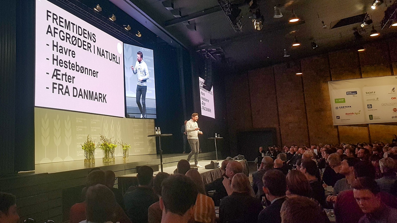 Henrik Lund på scenen