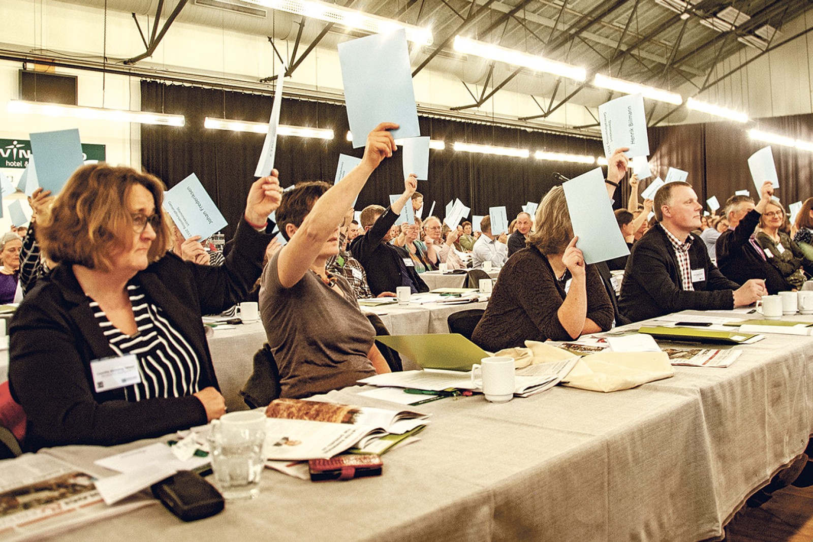 Medlemmerne stemmer ved generalforsamlingen 2018