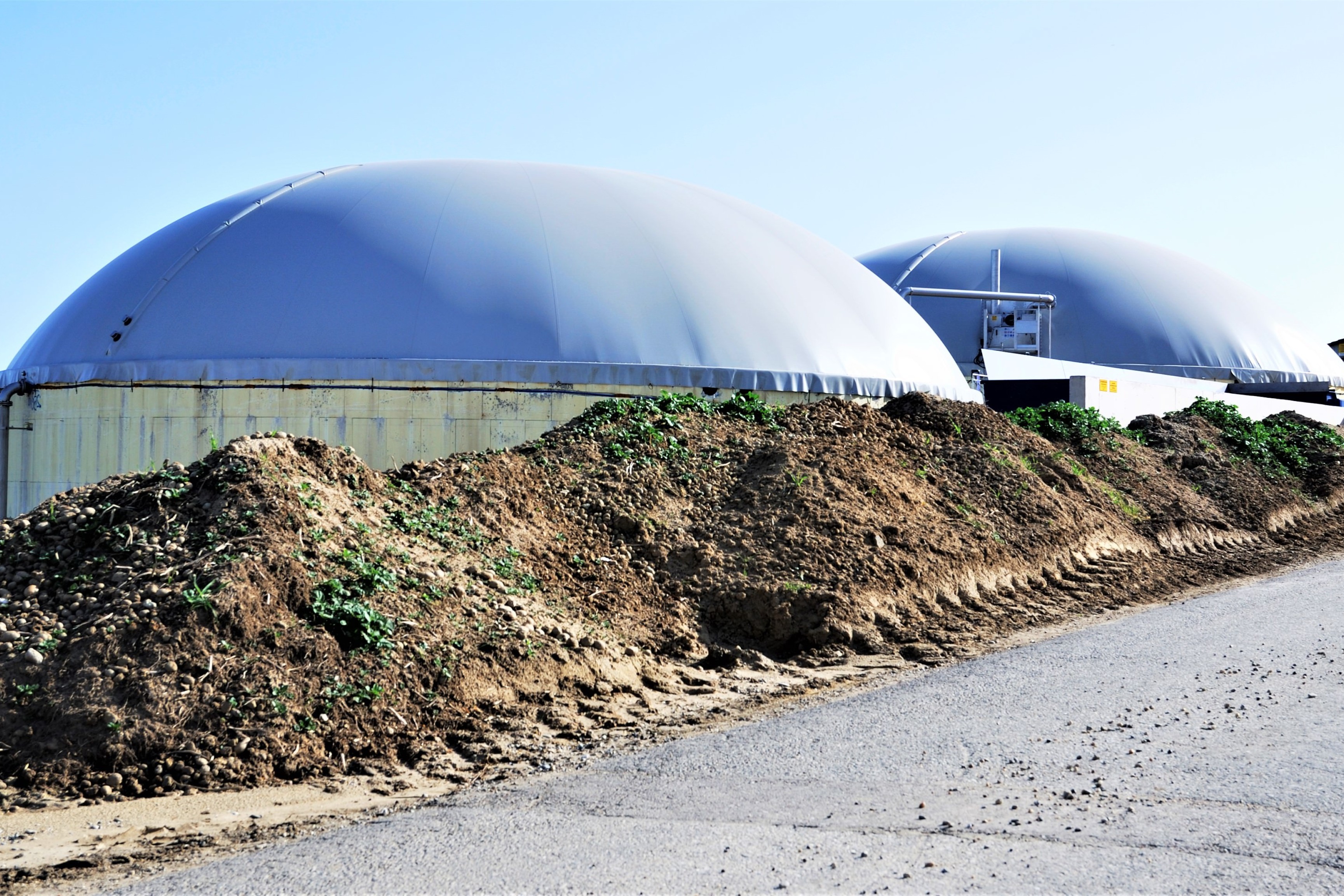 Biogasanlæg ved vejen