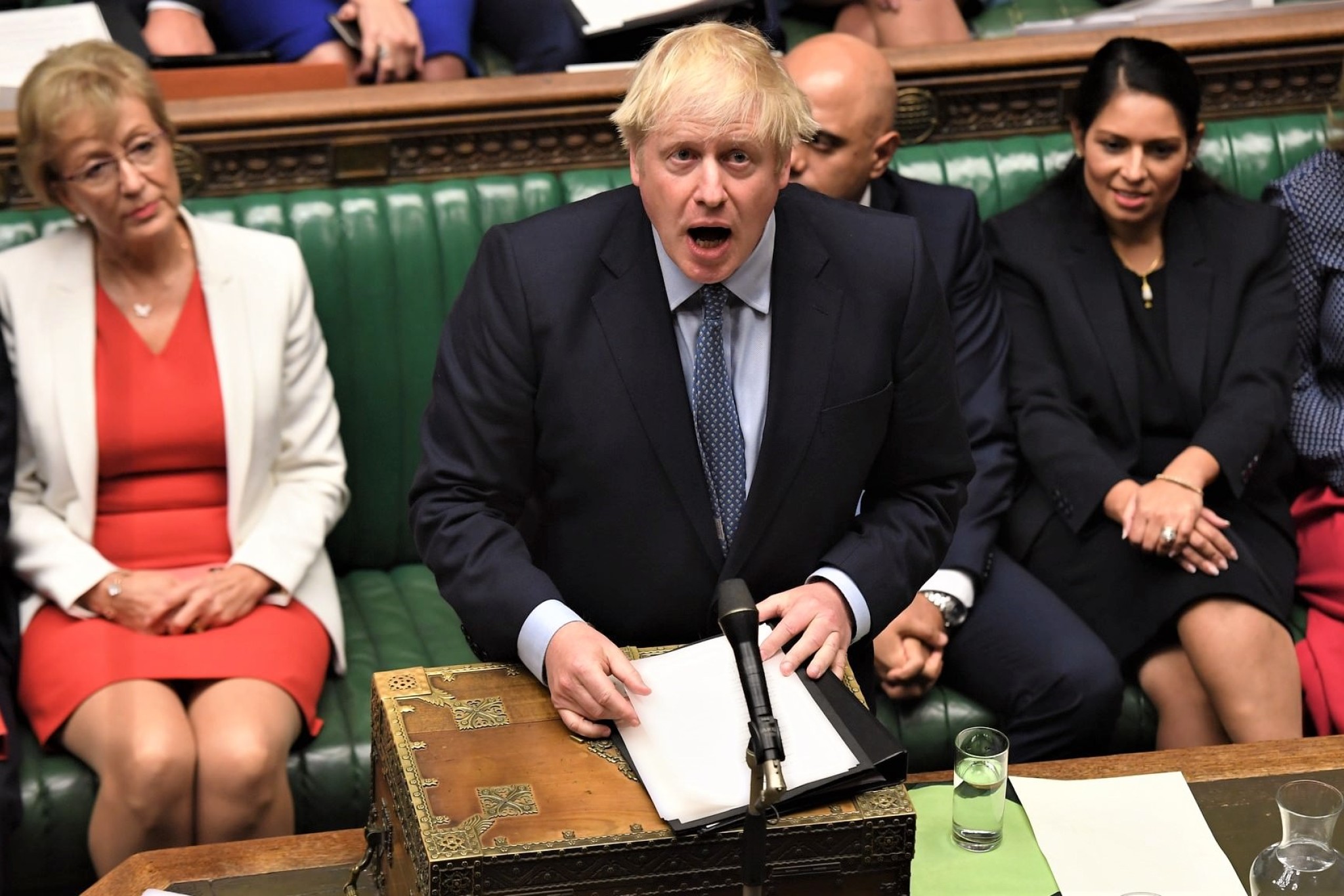 Boris Johnson taler i parlamentet