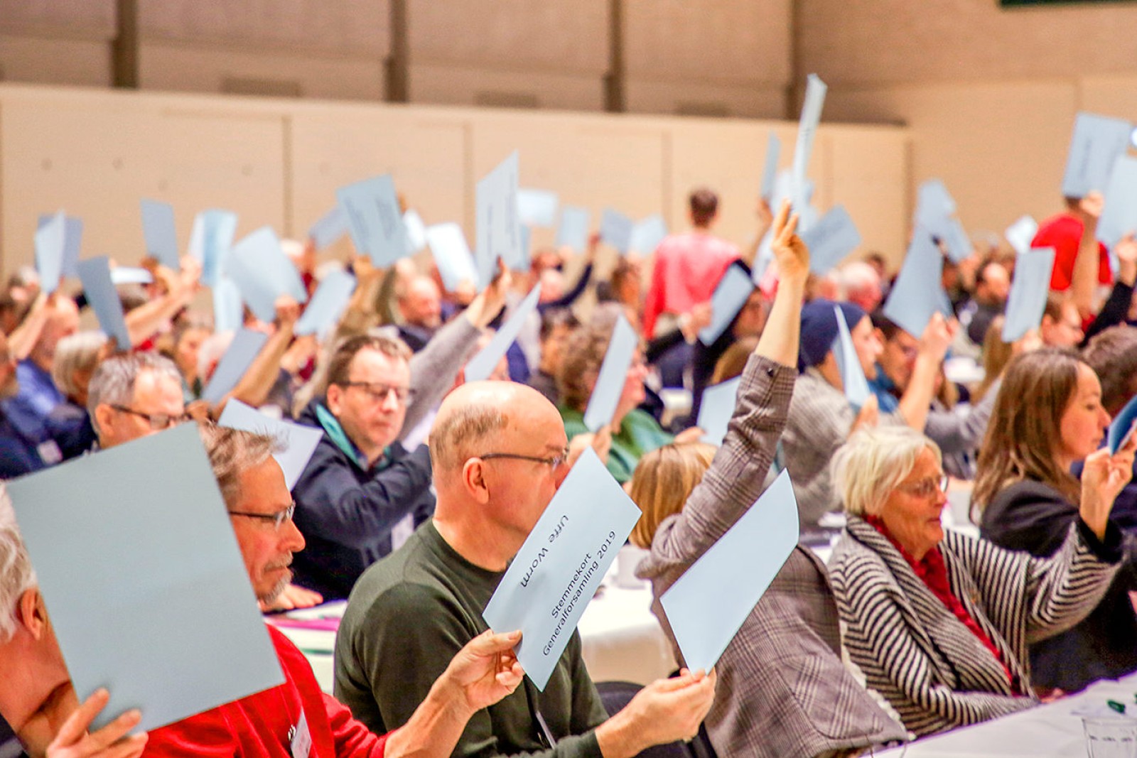 Der stemmes om regnskabet ved oprækning af stemmesedler