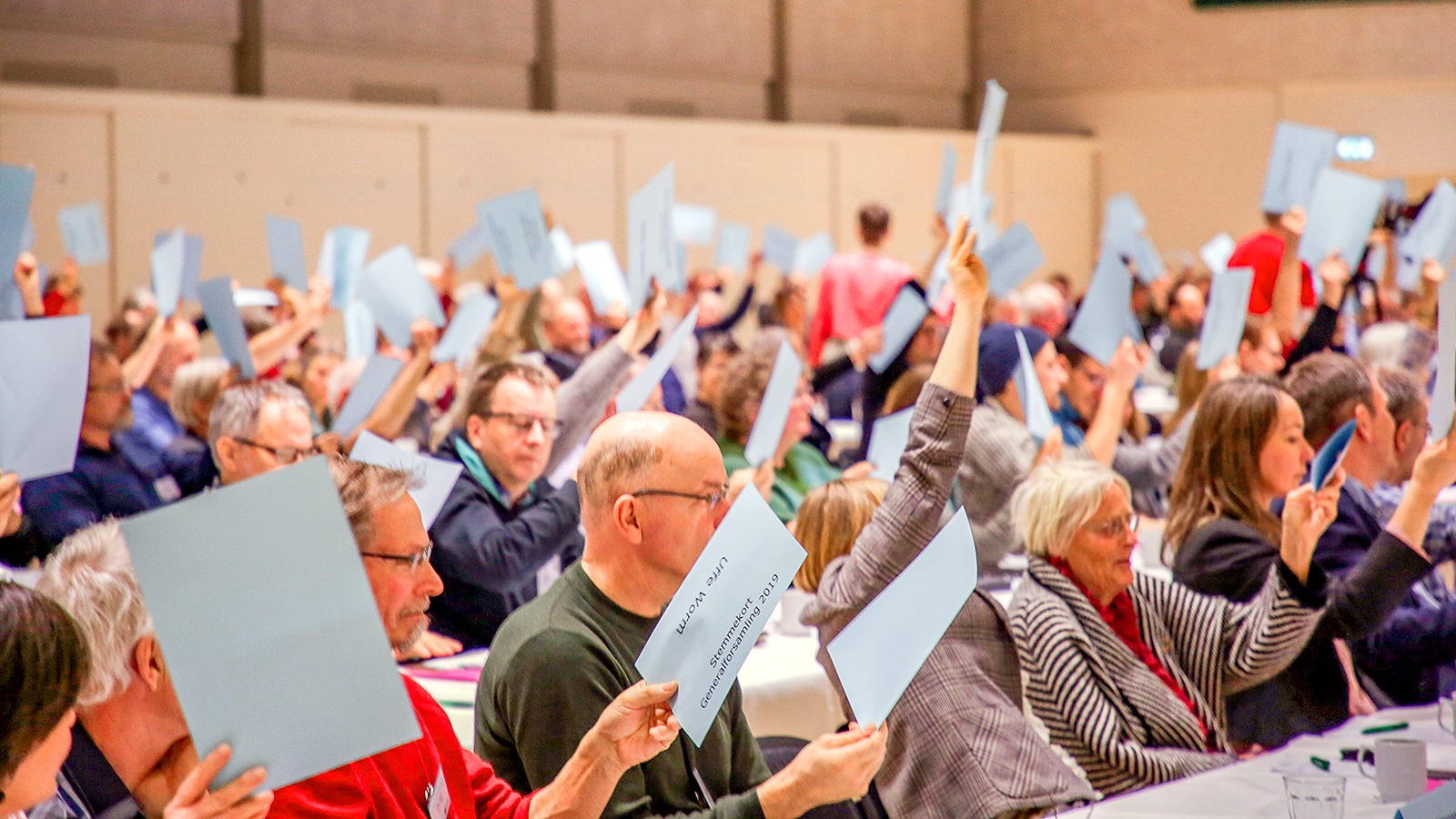 Der stemmes om regnskabet ved oprækning af stemmesedler