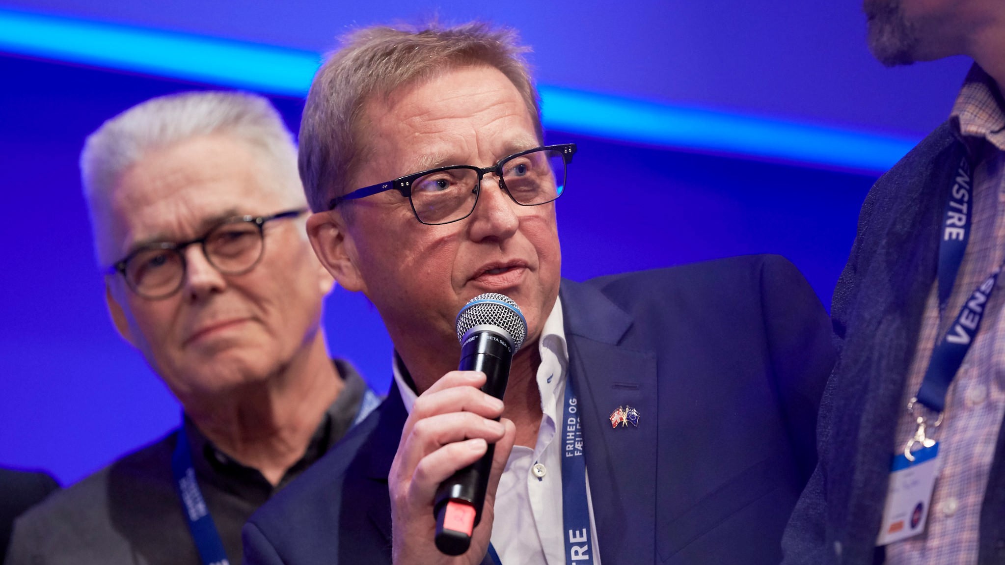Asger Christensen EU-parlamentariker for Venstre taler i en mikrofon