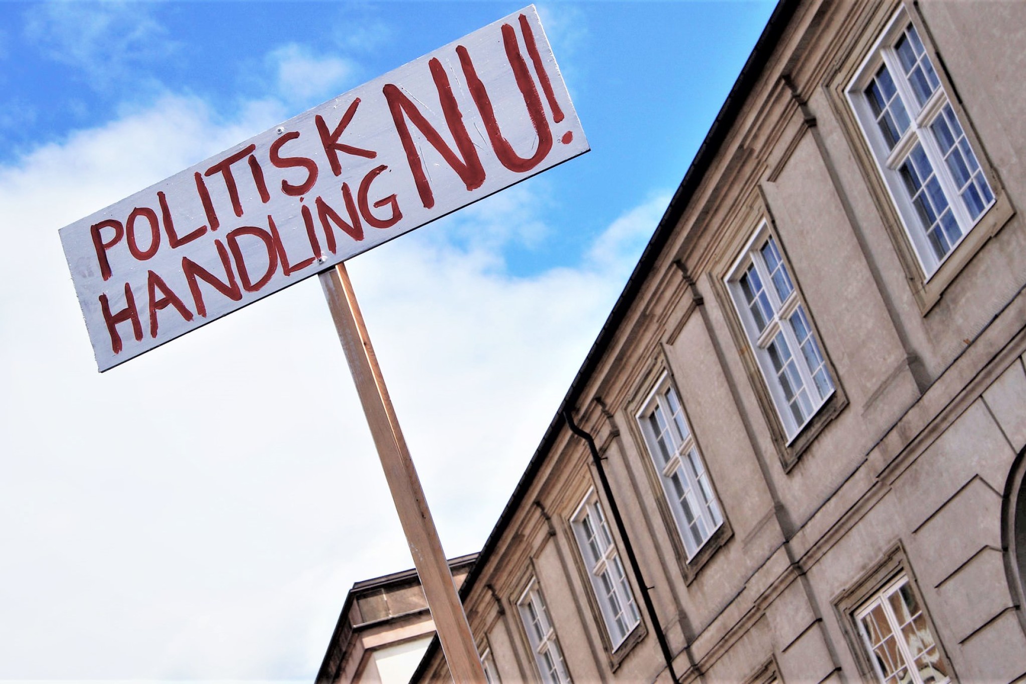 Et skilt med påskriften