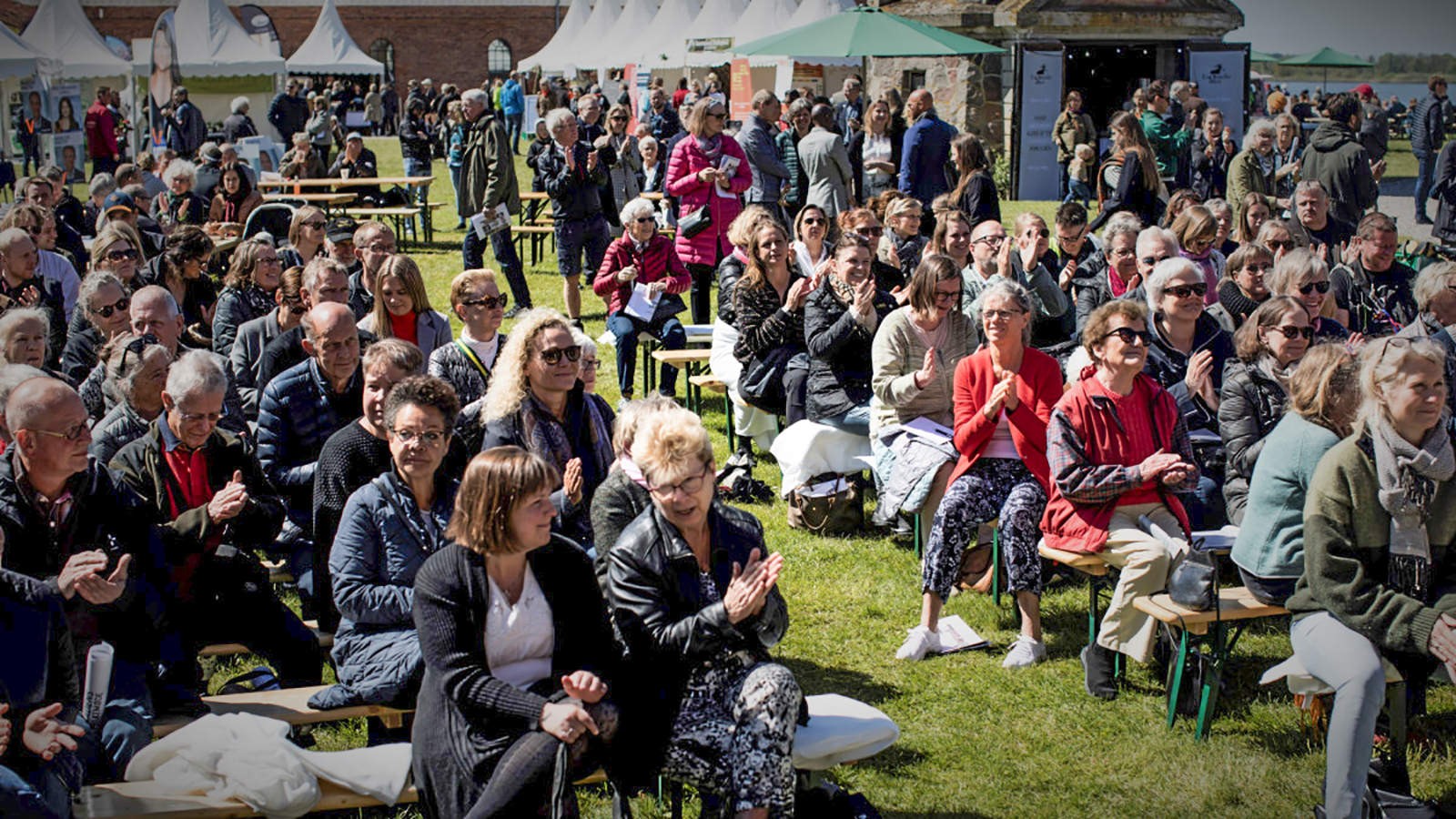 Tilhører bænket under solen på Madens Folkemøde 2019