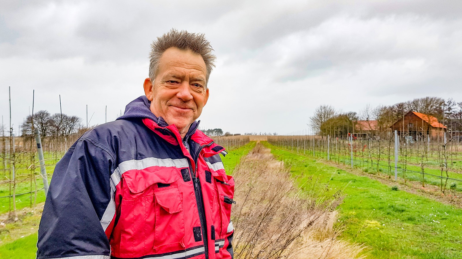 Michael Lindebjerg har skiftet tilværelsen som prisvindende tv-fotograf ud med æbleavl på Samsø
