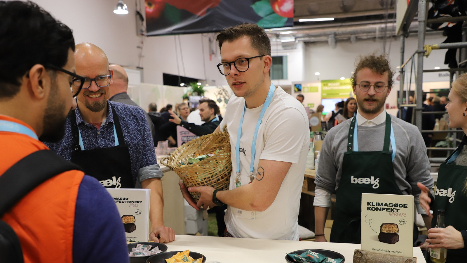 Bælg drømmer også om at komme til udlandet, og i 2021 deltog Mikkel Præst t.v. og Benjamin Pedersen på Nordic Organic Food Fair i Malmø, men lige nu er hovedfokus at komme bredt ud på det danske marked