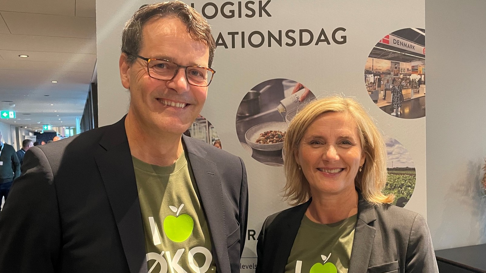 Carsten Ahrenfeldt, markedschef i Økologisk Landsforening og chefkonsulent Helle Bossen, er overbeviste om, at forbruget af økologiske varer nok skal finde tilbage til de positive vækstrater, når verden igen vender tilbage til ”normalen