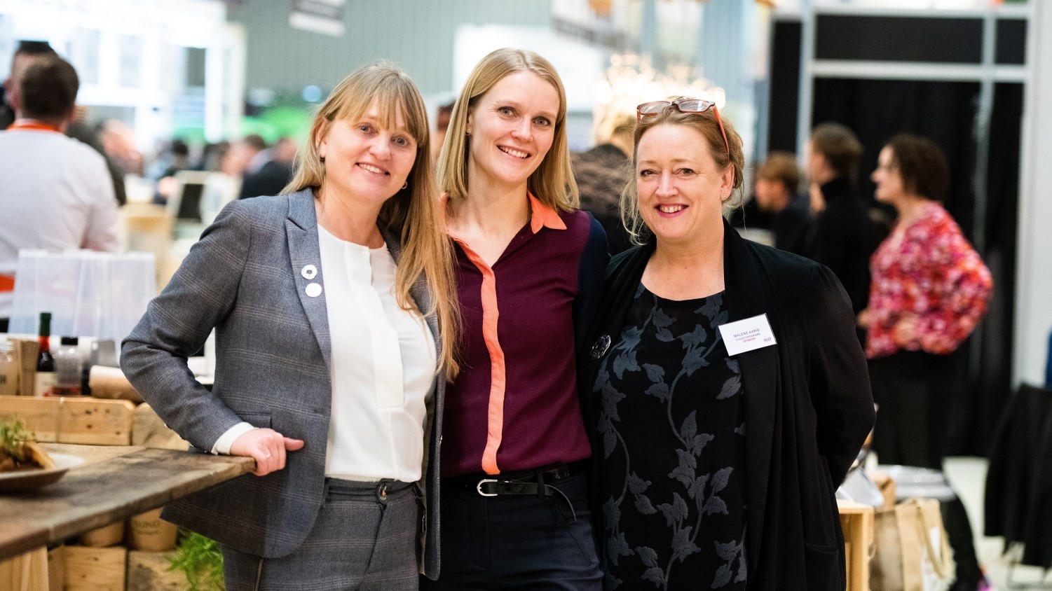 Pernille Bundgård, Louise Kaad-Hansen og Malene Aaris på dansk fællesstand på BioFach