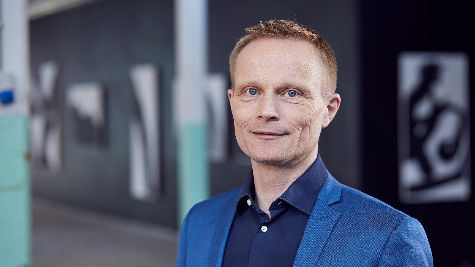 Portræt af Dennis Hvam