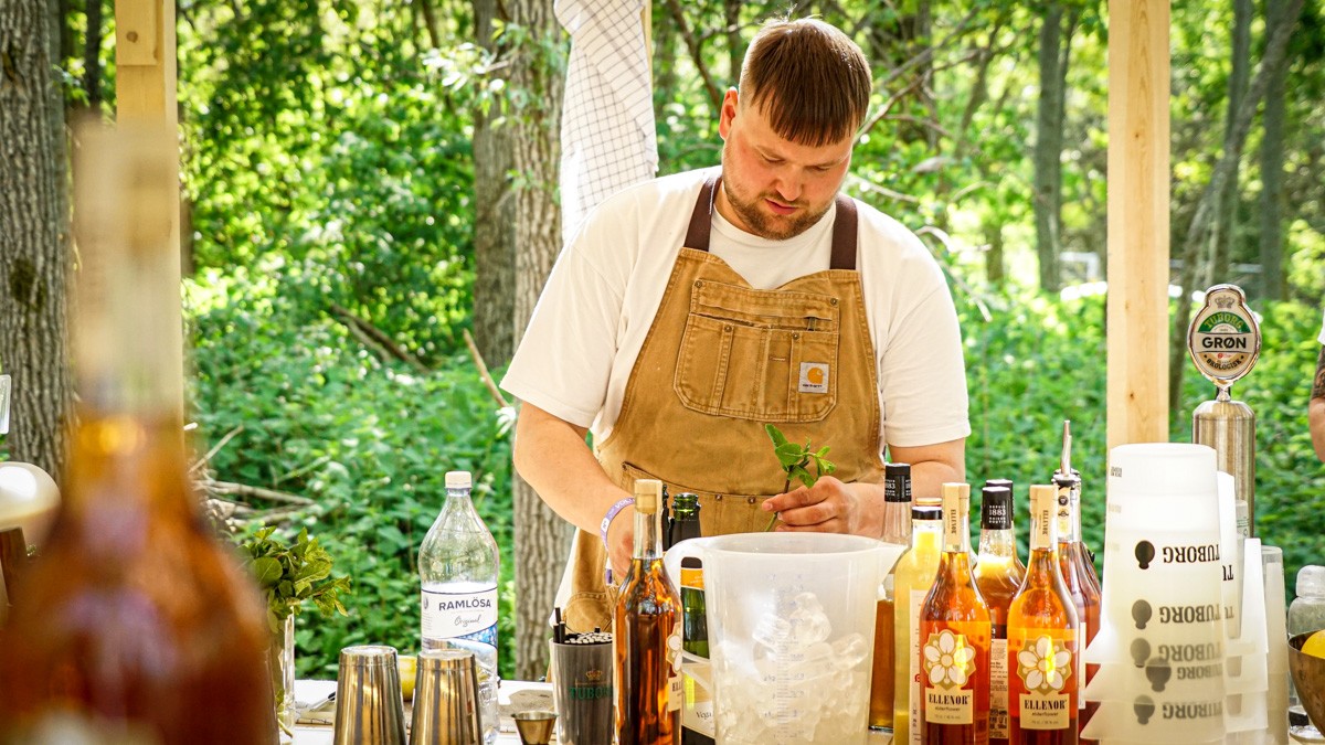Hyldeblomstlikøren Ellenor Elderflower fra Pandrup har vundet flere udenlandske priser, og den er et eksempel på en af de mange økologiske produkter, som er poppet op gennem de seneste år
