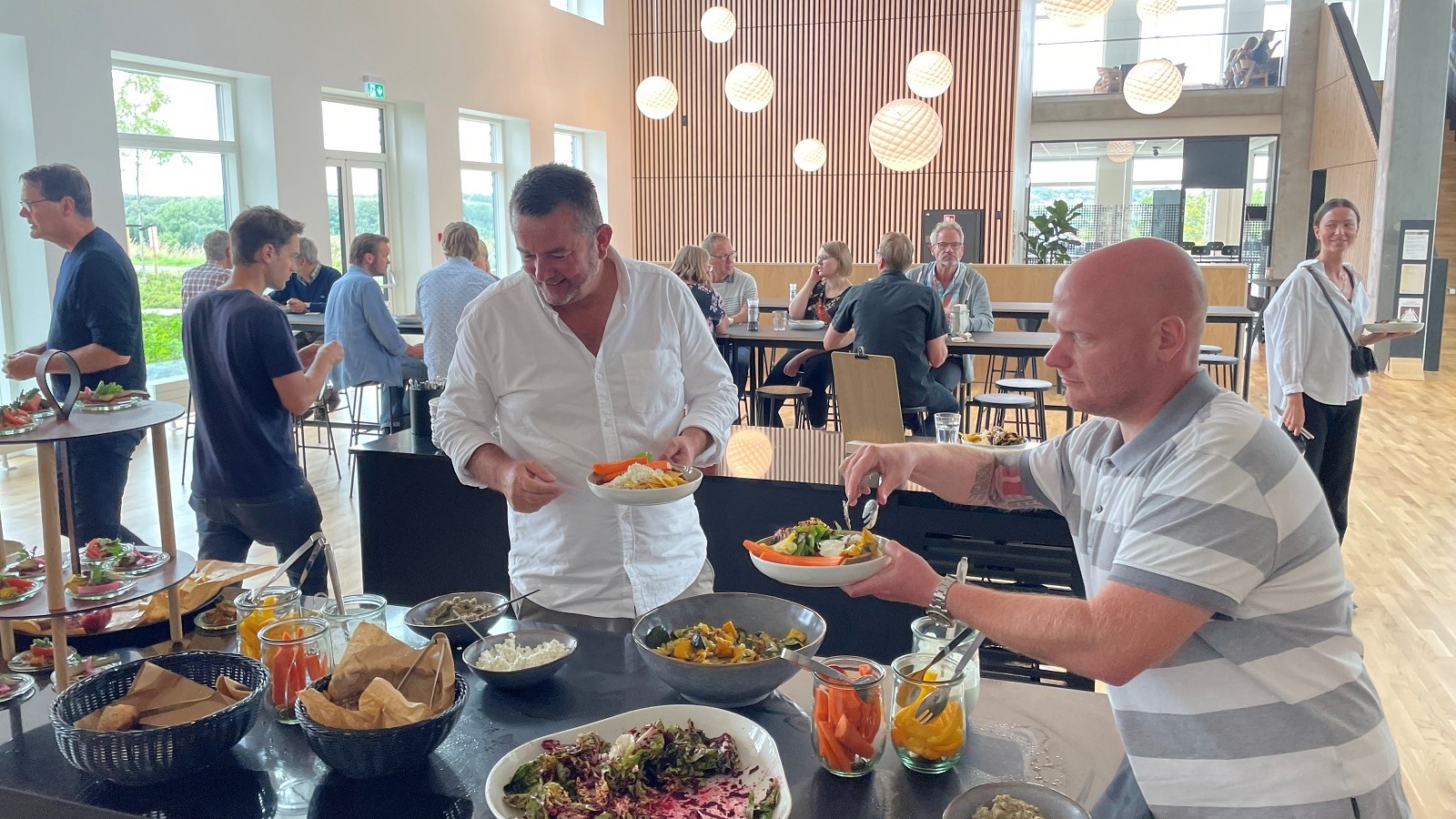 Frokostbuffet med masser af grønt i Agro Food Park 26