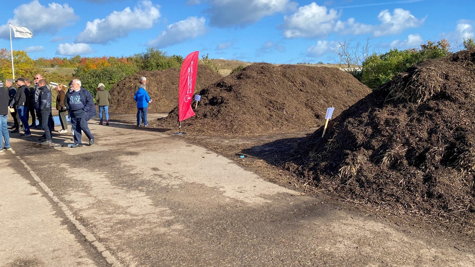 Tre forskellige kompost-blandinger indgår i afprøvninger i Innovationscenter for Økologisk Landbrugs projekter. Hovedingrediensen er for alle tre miler have- og parkaffald