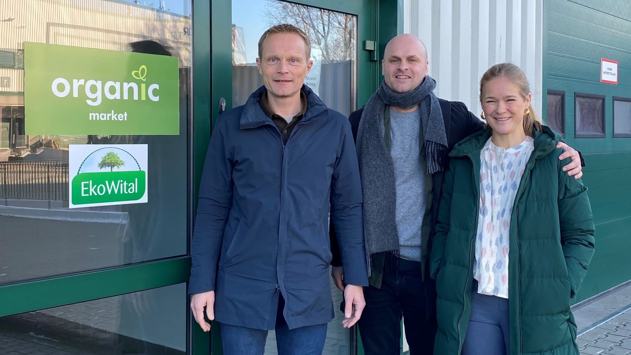 Dennis Hvam, international markedschef, Peter Rasmussen og Anne Stine Jørck foran Organic Market