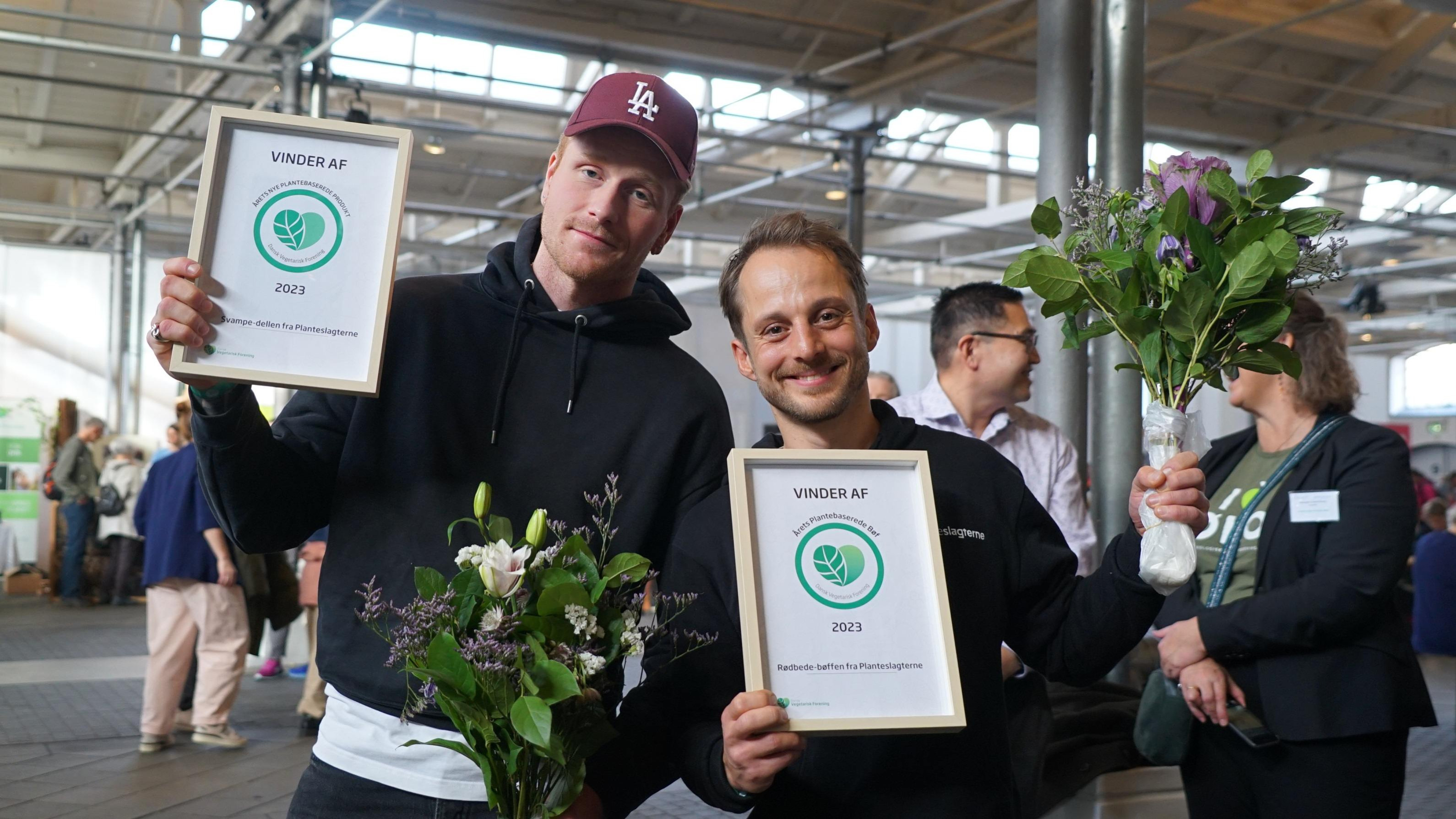 Planteslagterne vandt prisen for 'bedste nye plantebaserede produkt' med 'Svampebøffen' 