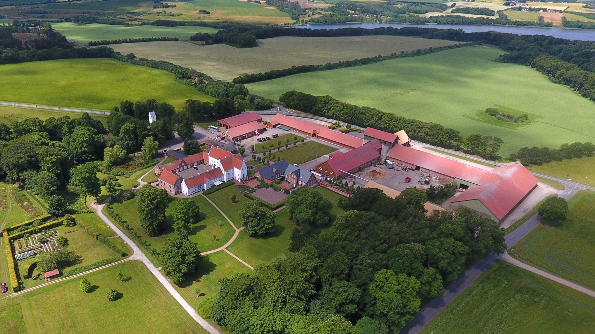 Luftfoto af Tjele Gods