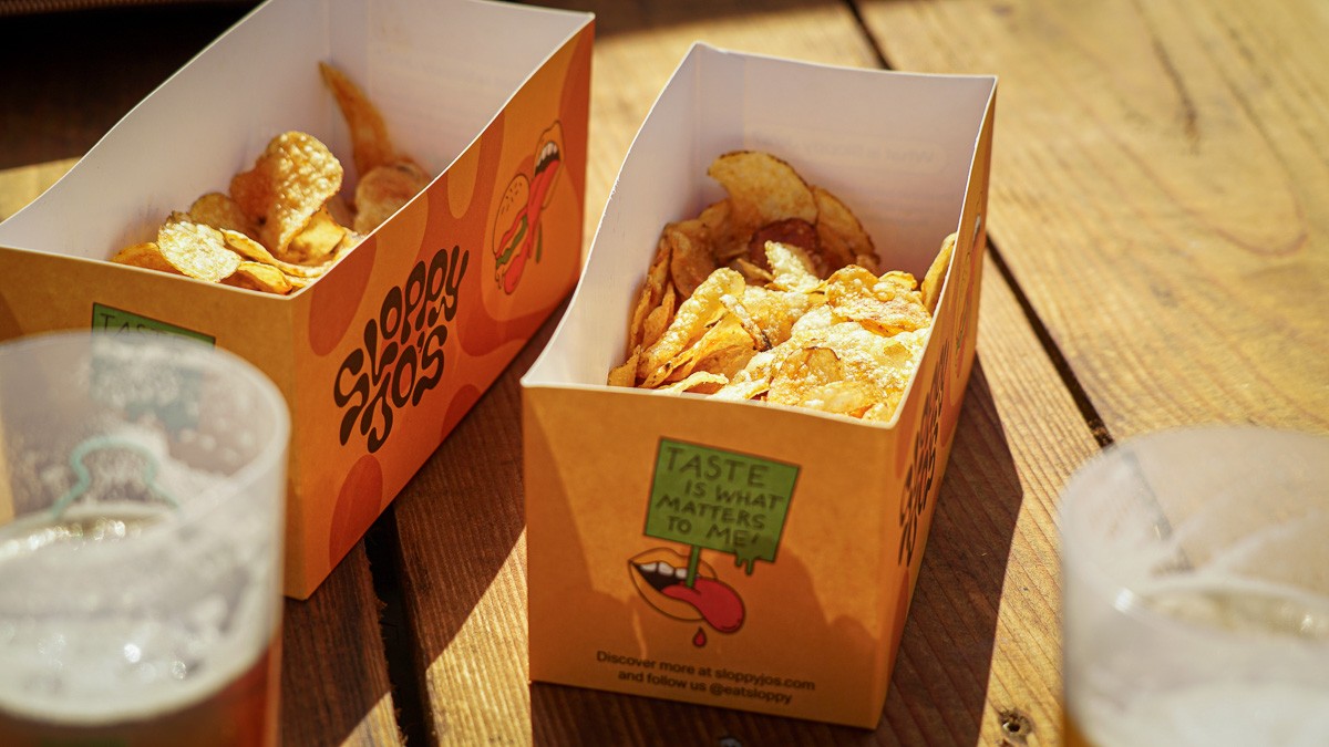Sloppy Jo's var med på festivalen igen i år og serverer bl.a. burgere og saltchips
