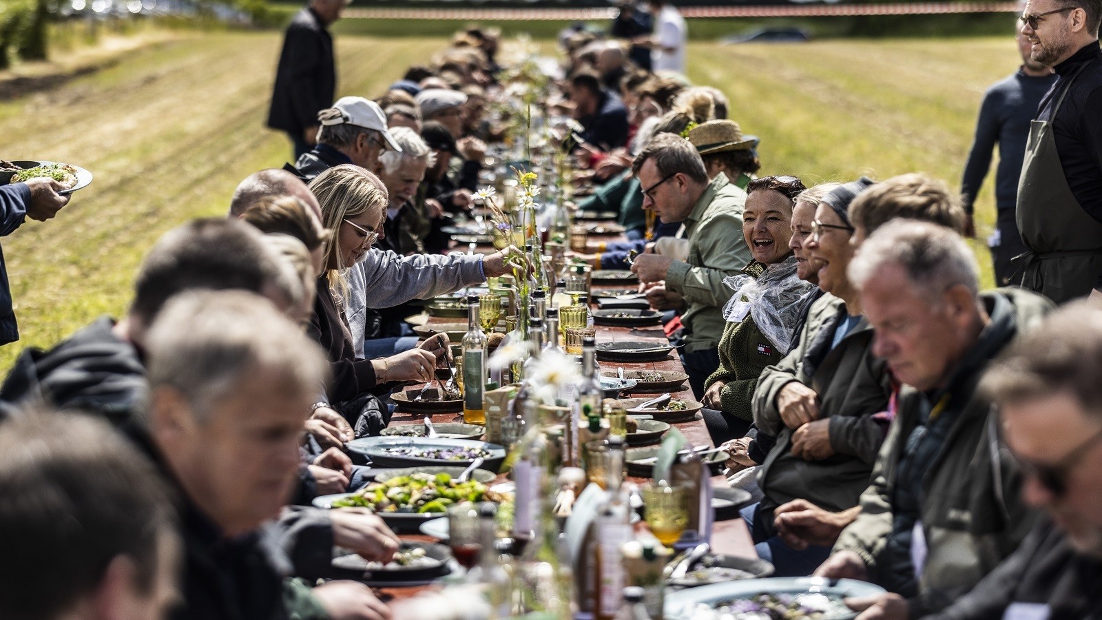Grøn økologisk langbordsmiddag er et bud på en aktivitet, som passer godt ind i konceptet for Klimahandledagens d. 24. april.