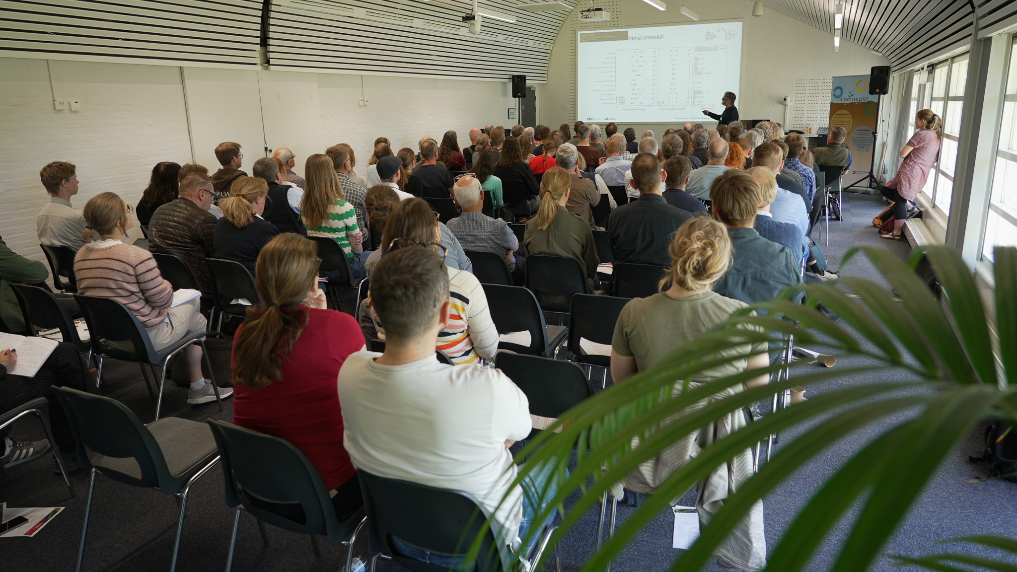 106 landmænd, rådgivere og forskere var mødt op for at blive klogere på jordens sundhed i Agro Food Park