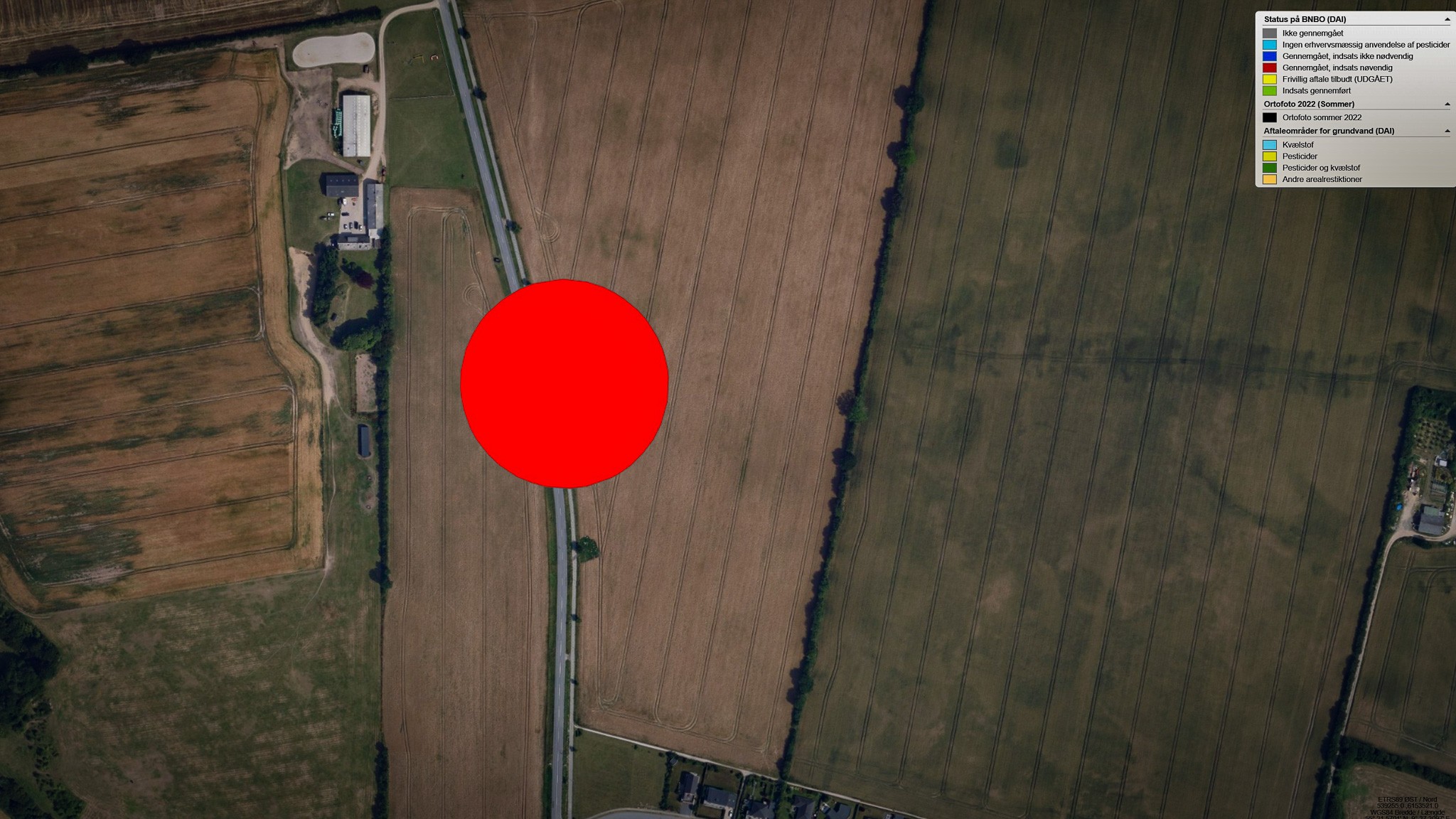 På Miljøstyrelsens GIS-kort over BNBO-områder er arealet markeret med rødt, hvor vandværkerne - og nu kommunerne - skal lave aftaler med landmænd og lodsejere