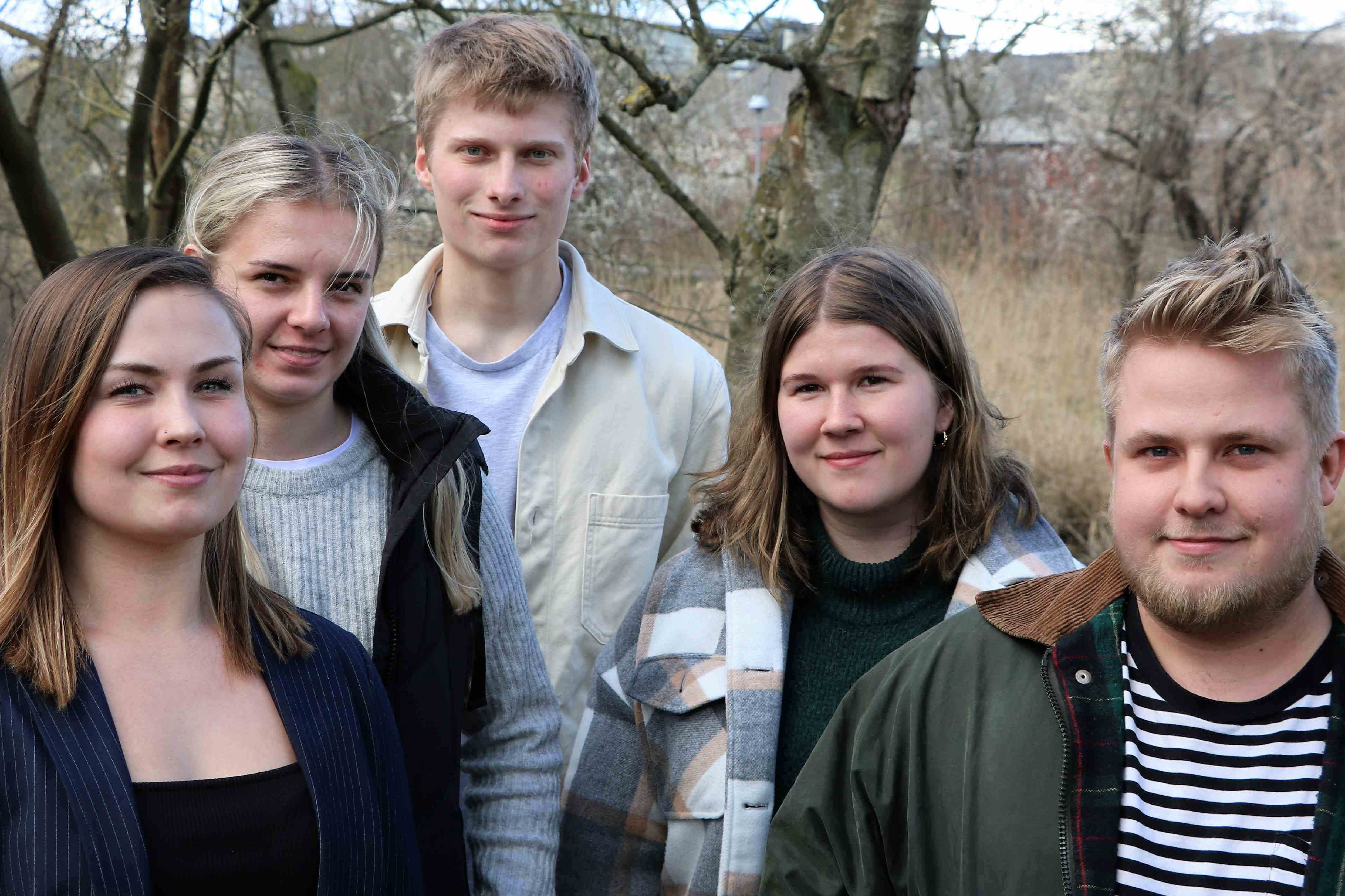 Holdet bag @derforlandmand i 2022: (fra venstre) Denine Nissen, Laura Cecilie Torp Søgaard, Victor Leth, Maria Gudsø Jensen og Carl Johan Bruun Hansen.