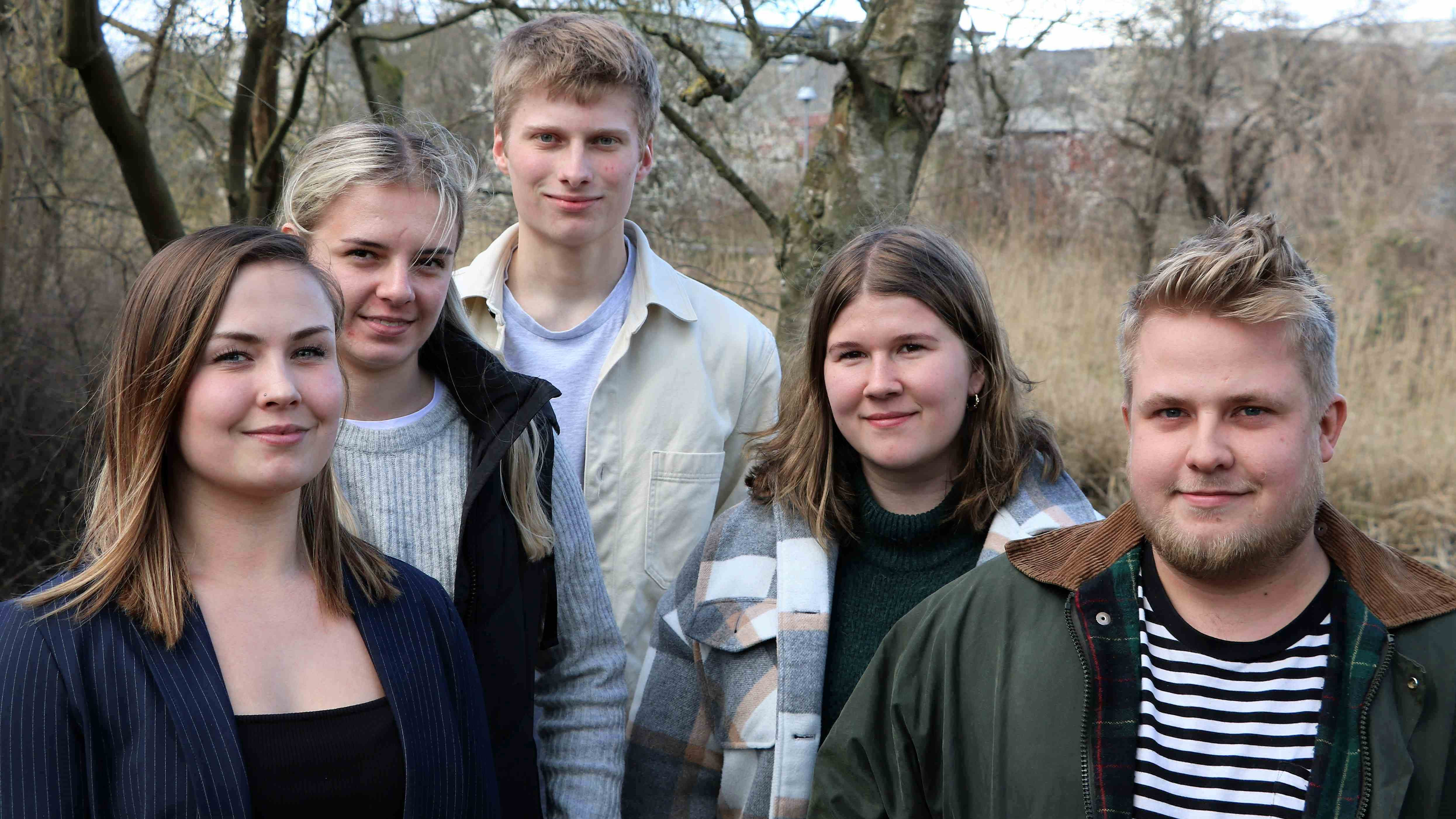 Holdet bag @derforlandmand i 2022: (fra venstre) Denine Nissen, Laura Cecilie Torp Søgaard, Victor Leth, Maria Gudsø Jensen og Carl Johan Bruun Hansen.