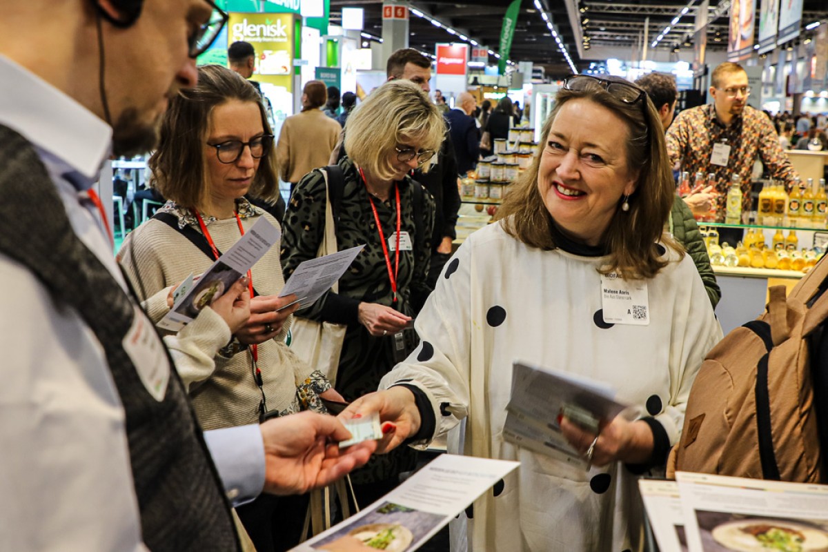 Malene Aaris uddeler invitationer til tyske køkkener