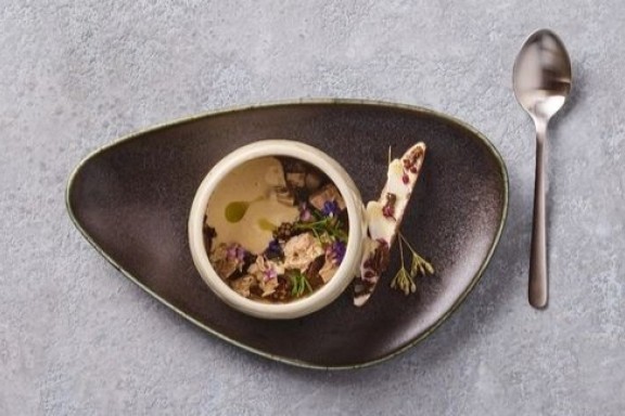 Vinderretten fra 2024, hvor Compass Groups kantine hos Alfa Development vandt Årets Kantinepris.