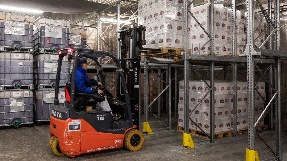 Gaffeltruck på lageret hos Jensens Foods